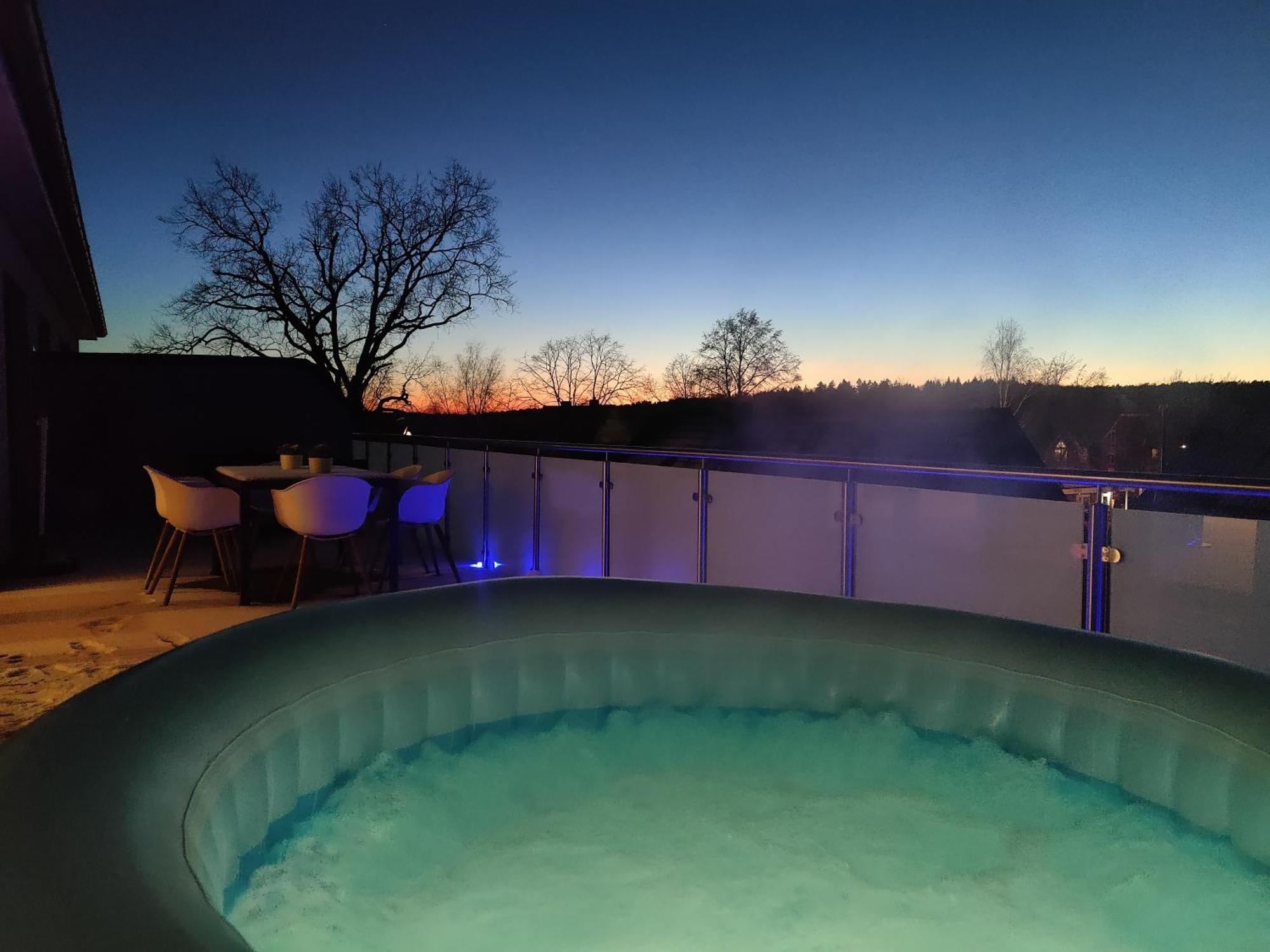 Penthouse Mit Whirlpool Im Herzen Von Niedersachsen Burgwedel  Luaran gambar